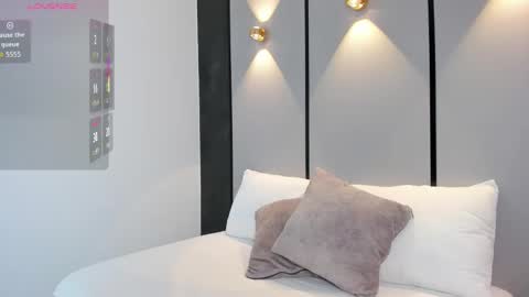 M I A  online show from 15, 3, 2026