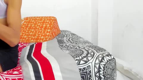 Mia Conde online show from 4, 2, 2025