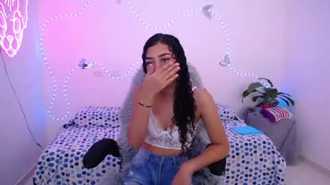 mia_cute_girl online show from 2, 6, 2026