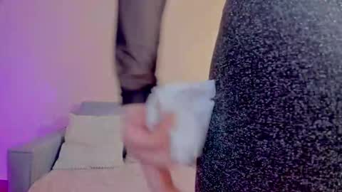 Sarah Luna online show from 2, 3, 2026