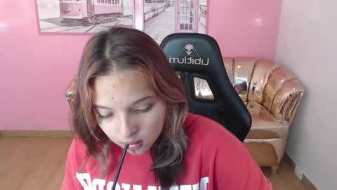 Mia online show from 6, 10, 2025