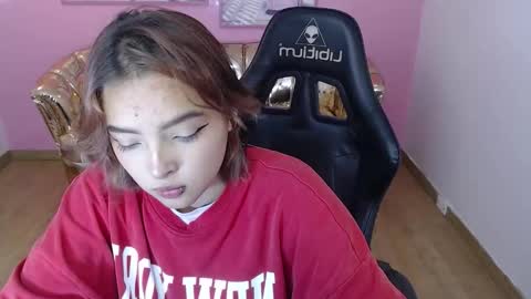 Mia online show from 17, 10, 2025