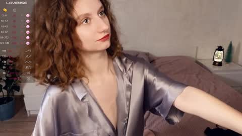 Mia  online show from 29, 1, 2025