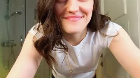 Mia online show from 21, 2, 2025