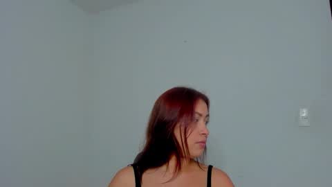 Snapshot of mia_garcia2 chatting on 27, 11, 2025 MIA online show from 27, 11, 2025