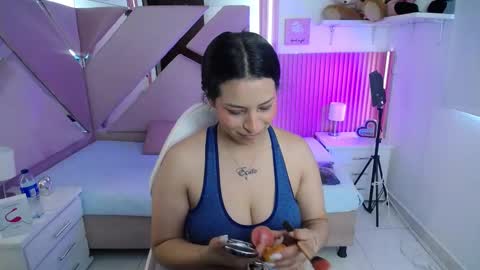 Snapshot of mia_garcia28 chatting on 17, 9, 2025 mia_garcia28 online show from 17, 9, 2025