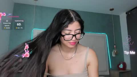 Snapshot of mia_gomez52 chatting on 3, 6, 2026 mia online show from 3, 6, 2026