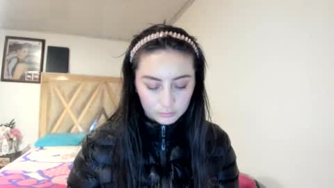 mia kaneee online show from 22, 11, 2025