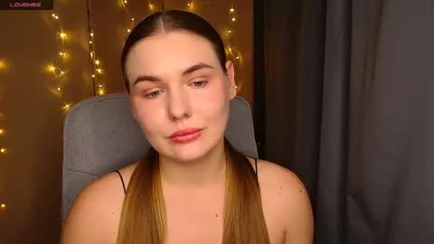 mia_lemm online show from 9, 10, 2025