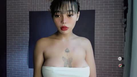 M I A online show from 2, 12, 2025