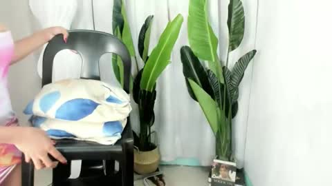 M I A online show from 26, 2, 2026