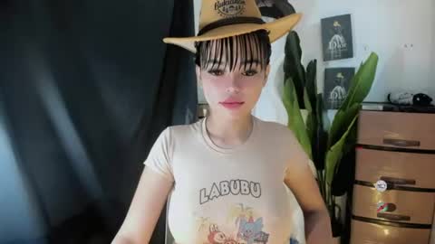 M I A online show from 2, 7, 2026