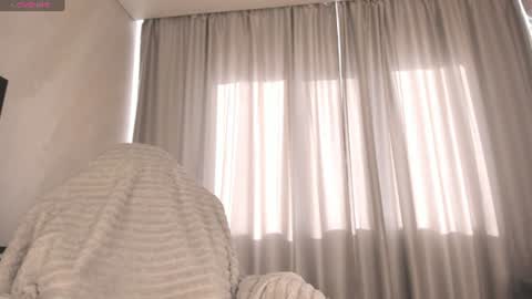 Snapshot of mia_lui chatting on 11, 7, 2026 Mia 3 online show from 11, 7, 2026