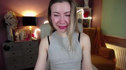 Snapshot of mia_luxx92 chatting on 19, 1, 2025 Mia online show from 19, 1, 2025