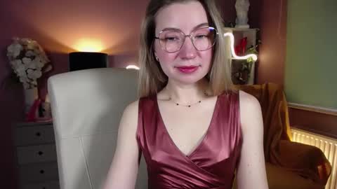 Snapshot of mia_luxx92 chatting on 7, 2, 2025 Mia online show from 7, 2, 2025