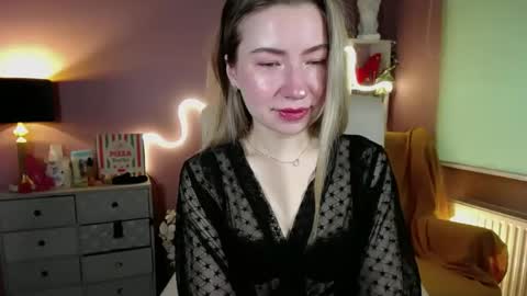 Snapshot of mia_luxx92 chatting on 24, 2, 2025 Mia online show from 24, 2, 2025