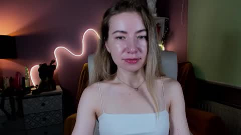 Snapshot of mia_luxx92 chatting on 14, 9, 2025 Mia online show from 14, 9, 2025