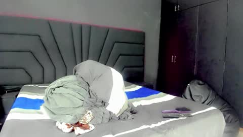 Snapshot of mia_malkova0 chatting on 17, 12, 2025 Mia3 online show from 17, 12, 2025