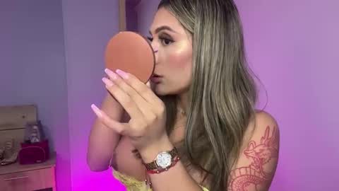 Snapshot of mia_mattel chatting on 29, 5, 2026 333 online show from 29, 5, 2026