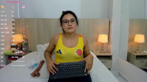 Mia Mercier online show from 23, 6, 2026
