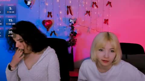 Snapshot of mia_mooon_ chatting on 28, 4, 2026 mia_mooon_ online show from 28, 4, 2026