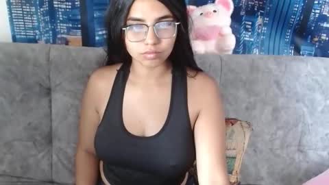 Mia  online show from 25, 4, 2026