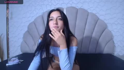 mia_prince_ online show from 11, 4, 2026