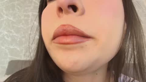 Mia Roux online show from 7, 1, 2025