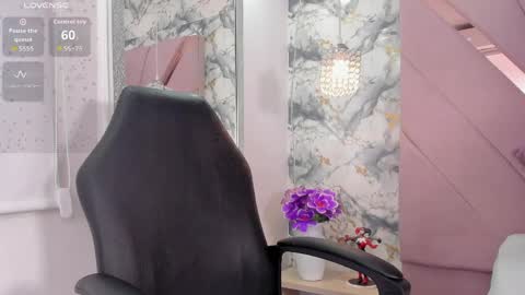 Mia online show from 16, 4, 2026