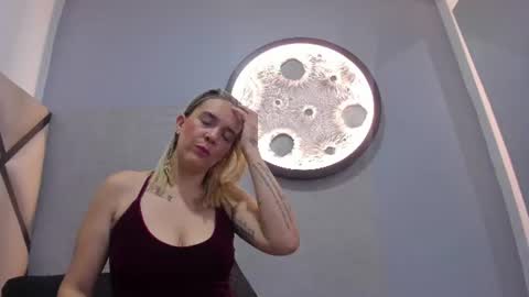 mia_salome23 online show from 20, 6, 2026
