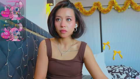Mia online show from 4, 1, 2025