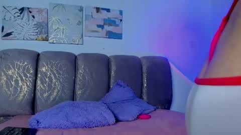 mia_sweetie1 online show from 17, 7, 2026
