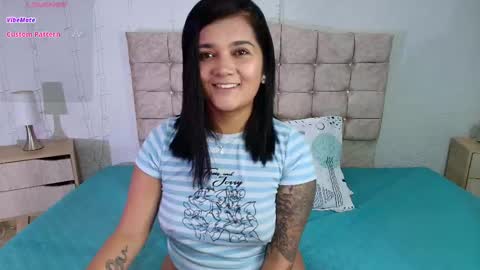 Snapshot of mia_traveluxe chatting on 15, 11, 2025 Mia online show from 15, 11, 2025