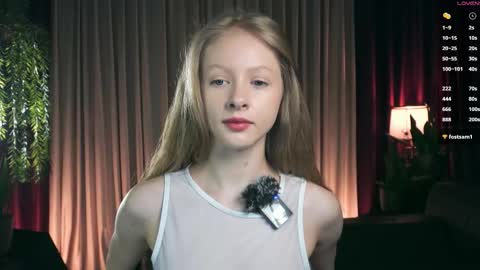 Snapshot of mia_vebes chatting on 16, 12, 2025 Mia online show from 16, 12, 2025