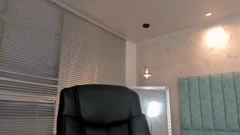 Snapshot of mia_velmont chatting on 9, 7, 2026 Miaaa online show from 9, 7, 2026