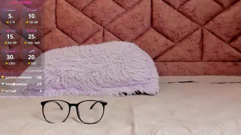 Snapshot of mia_velmont chatting on 31, 7, 2026 Miaaa online show from 31, 7, 2026