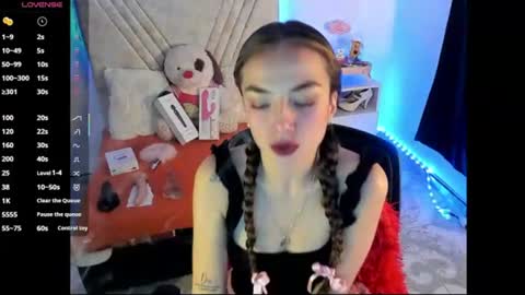 Snapshot of mia_victoria420 chatting on 15, 7, 2026 Mia Victoria online show from 15, 7, 2026