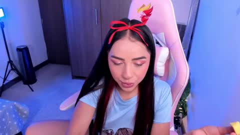 mia  nicolle online show from 14, 2, 2026