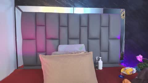 Mia online show from 14, 11, 2025