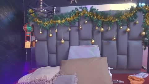 Mia online show from 20, 12, 2025