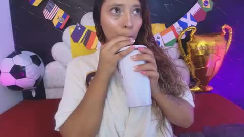 Snapshot of miaabrown__ chatting on 19, 6, 2026 Mia online show from 19, 6, 2026