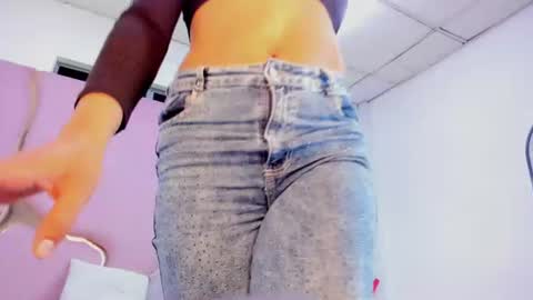 miaacarterss online show from 27, 6, 2026
