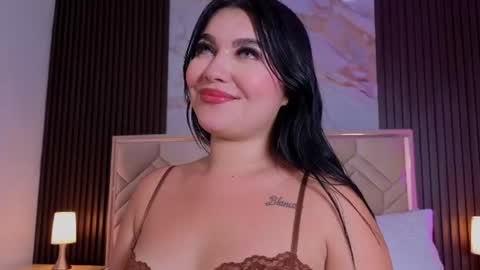 Miaa Farrel online show from 11, 7, 2026