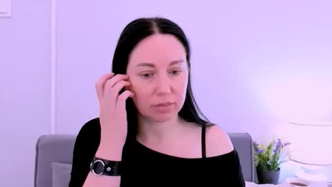 Snapshot of miaalluring chatting on 12, 5, 2026 Mia online show from 12, 5, 2026