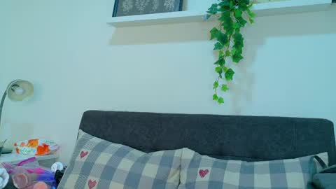 miaanderson__ online show from 6, 4, 2026