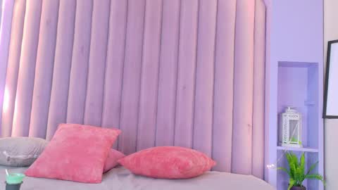 Snapshot of miaanderson__ chatting on 9, 4, 2026 miaanderson__ online show from 9, 4, 2026