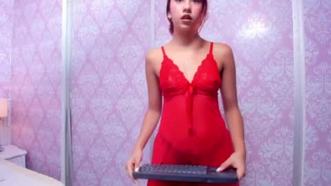 Snapshot of miabloom19 chatting on 4, 6, 2026 Mia online show from 4, 6, 2026