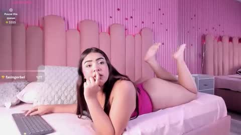 miafarrog online show from 30, 4, 2026