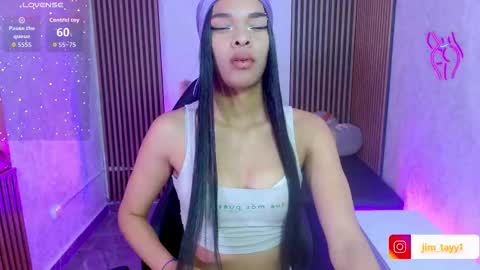 Mia online show from 5, 11, 2025