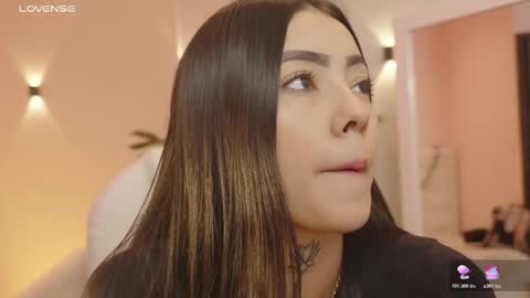 Mia Gomez online show from 7, 2, 2026